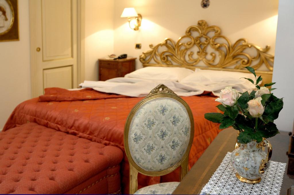 Residenza Del Duca Amalfi Pokoj fotografie