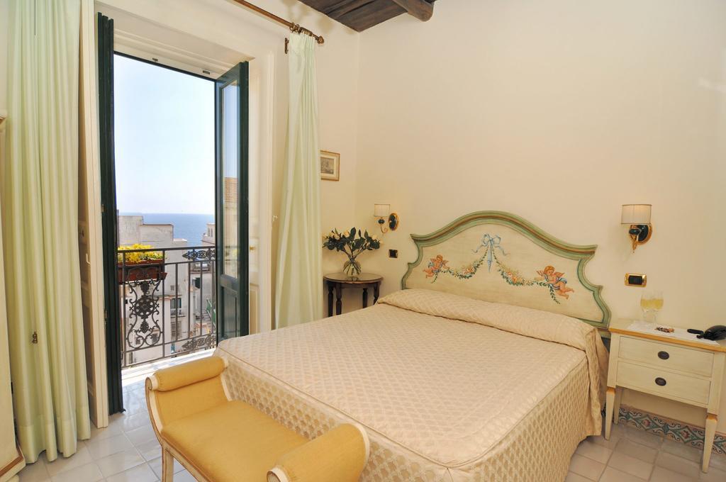 Residenza Del Duca Amalfi Pokoj fotografie