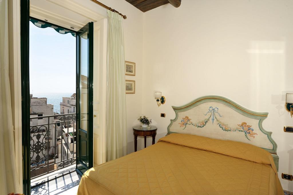 Residenza Del Duca Amalfi Pokoj fotografie