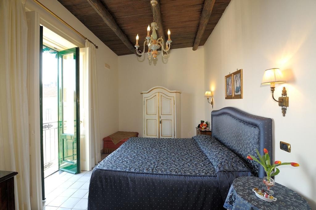 Residenza Del Duca Amalfi Pokoj fotografie