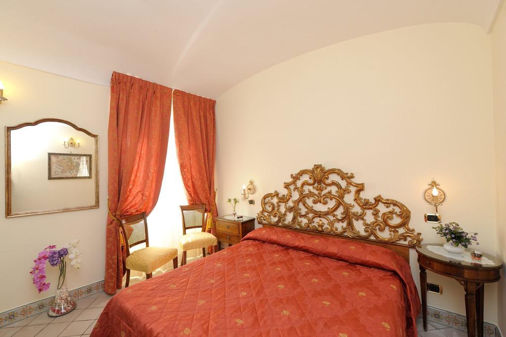 Residenza Del Duca Amalfi Pokoj fotografie