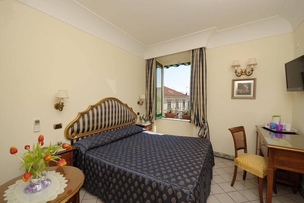 Residenza Del Duca Amalfi Pokoj fotografie