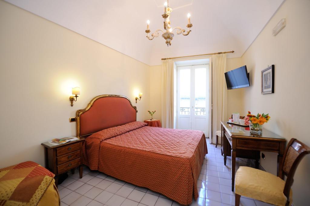 Residenza Del Duca Amalfi Pokoj fotografie