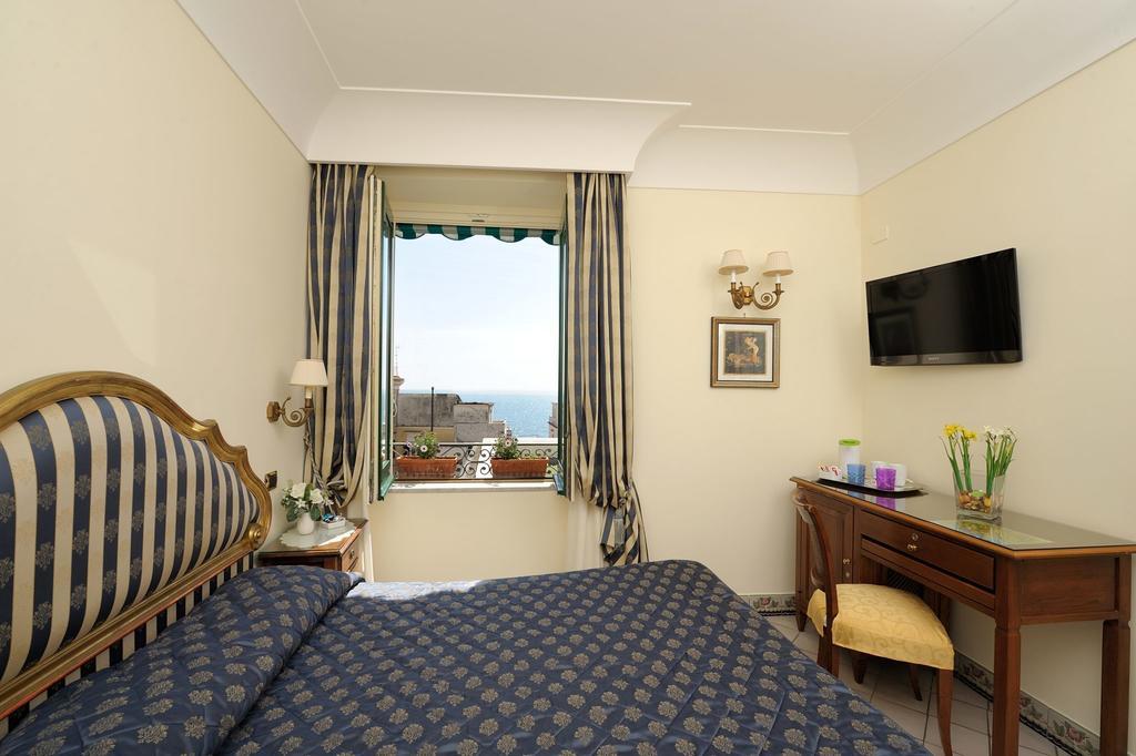 Residenza Del Duca Amalfi Pokoj fotografie