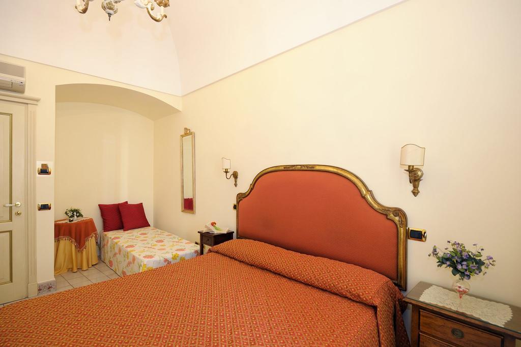Residenza Del Duca Amalfi Pokoj fotografie