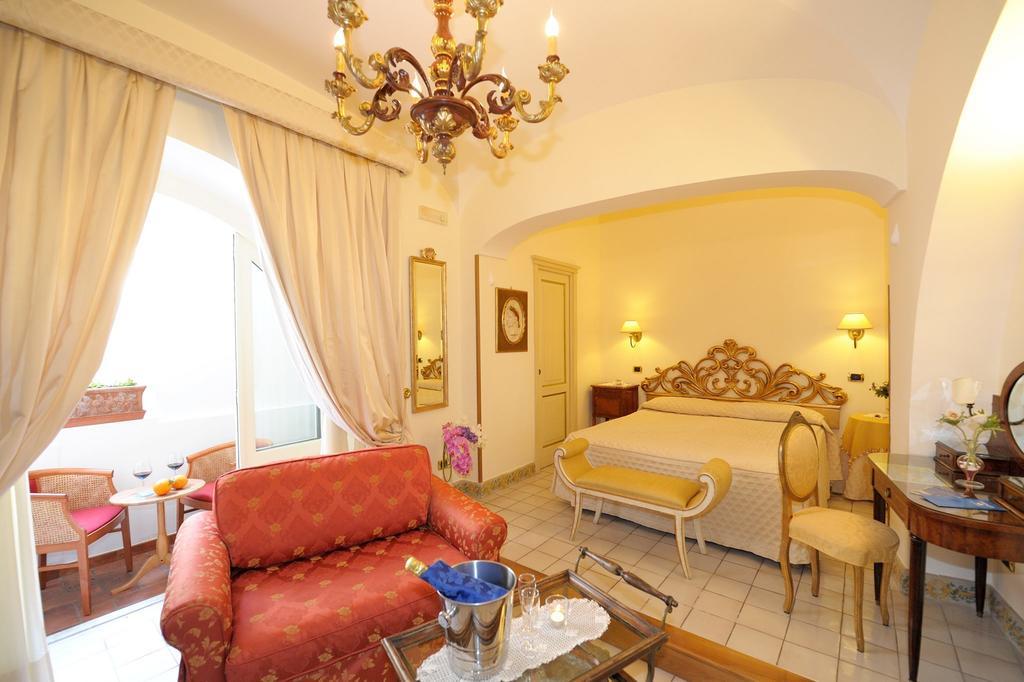 Residenza Del Duca Amalfi Pokoj fotografie