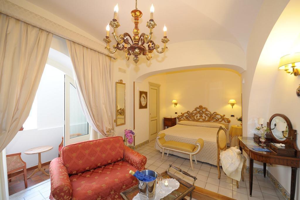 Residenza Del Duca Amalfi Pokoj fotografie