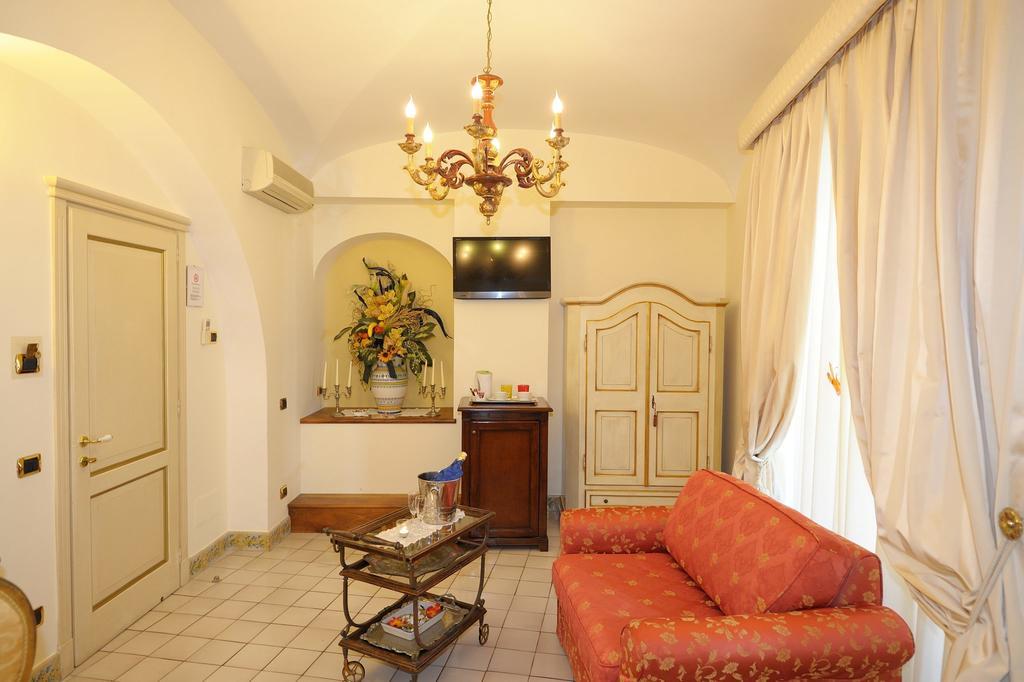 Residenza Del Duca Amalfi Pokoj fotografie