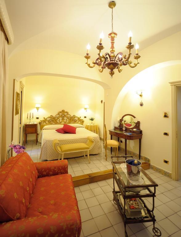 Residenza Del Duca Amalfi Pokoj fotografie