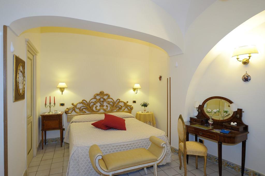Residenza Del Duca Amalfi Pokoj fotografie